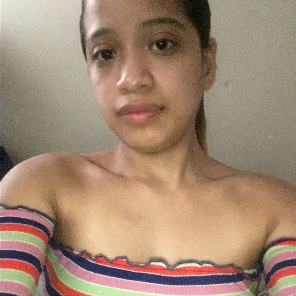 Meet your Posher, Isaura